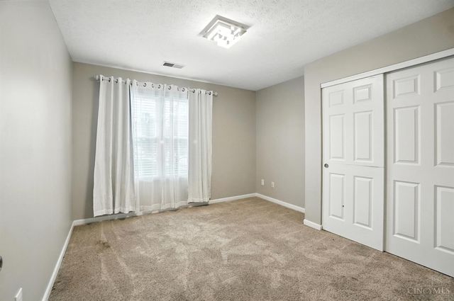 4870 Highland Oaks Drive, Green Twp, OH 45248