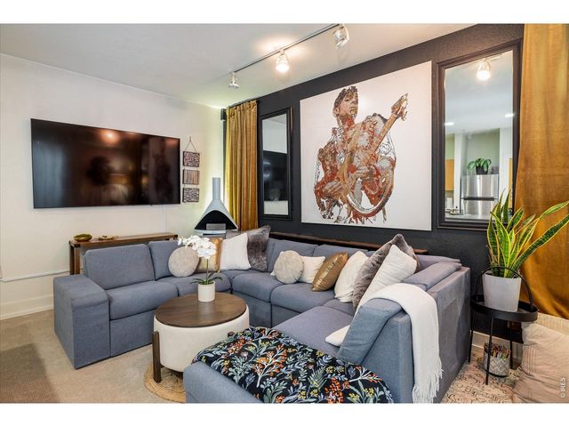 801 Confidence Dr 2, Longmont, CO 80504