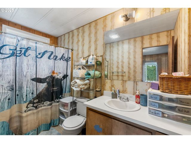 400 A St, Dallesport, WA 98617