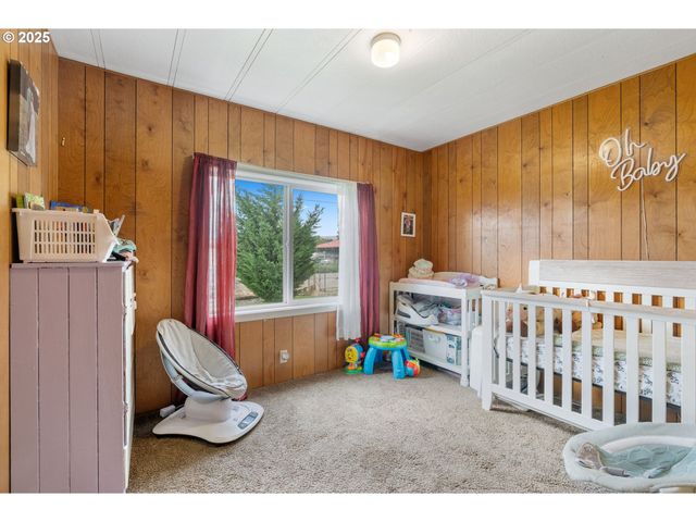 400 A St, Dallesport, WA 98617