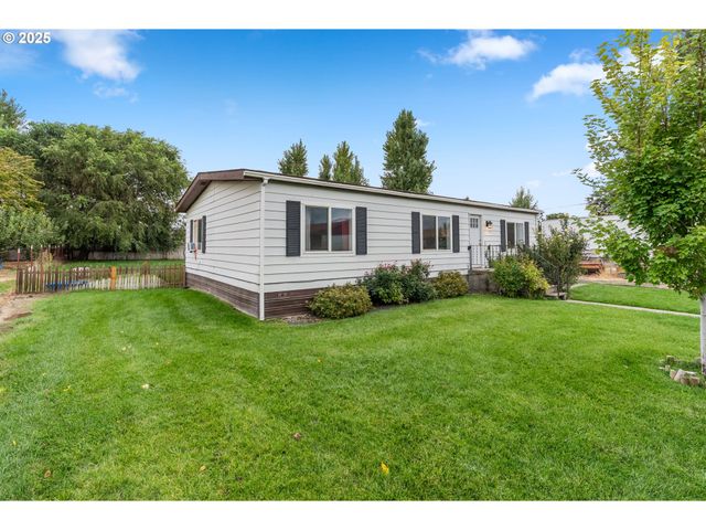 400 A St, Dallesport, WA 98617
