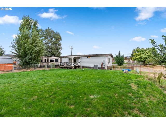 400 A St, Dallesport, WA 98617