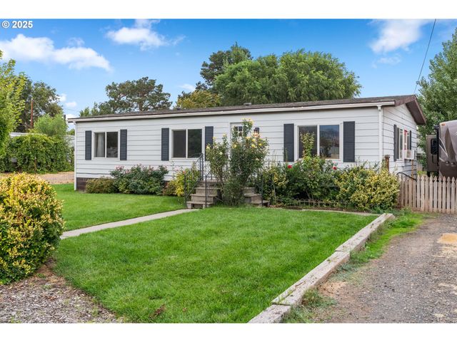 400 A St, Dallesport, WA 98617