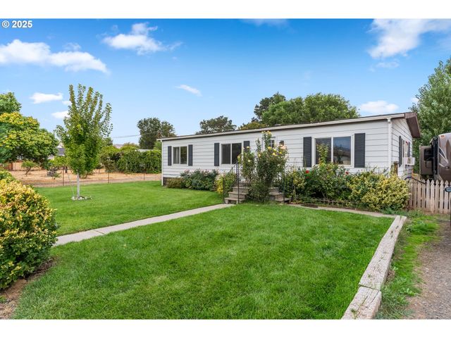 400 A St, Dallesport, WA 98617