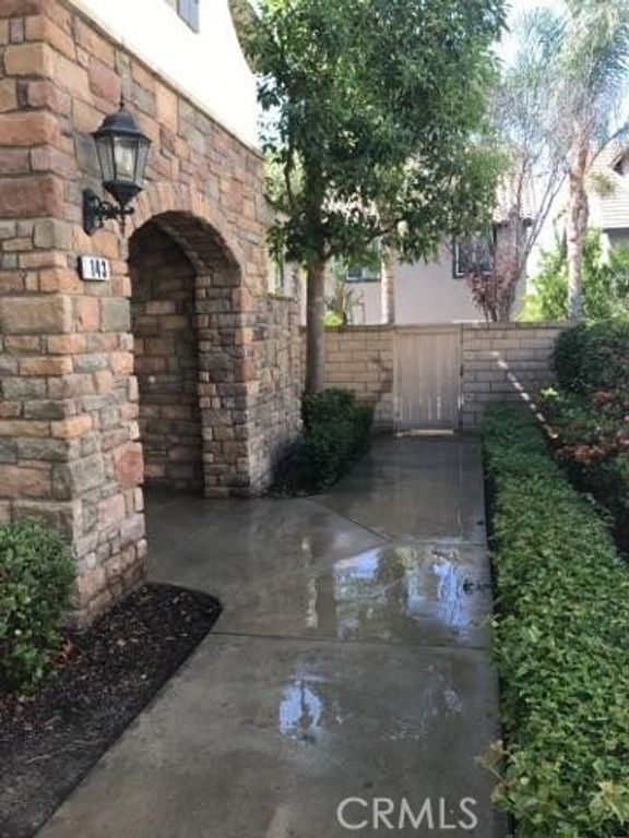 143 Autumn Leaf, Mission Viejo, CA 92692