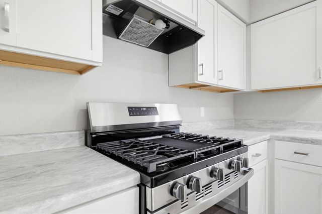 646 S Fort Avenue, Springfield, MO 65806