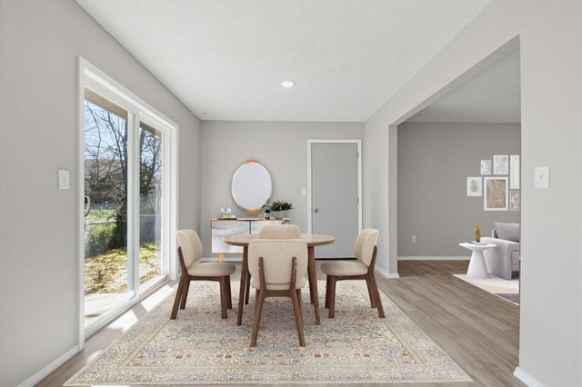 646 S Fort Avenue, Springfield, MO 65806