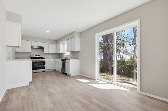 646 S Fort Avenue, Springfield, MO 65806