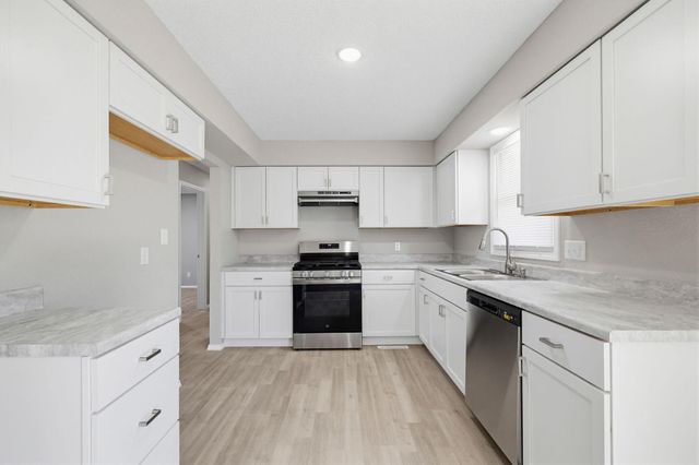 646 S Fort Avenue, Springfield, MO 65806