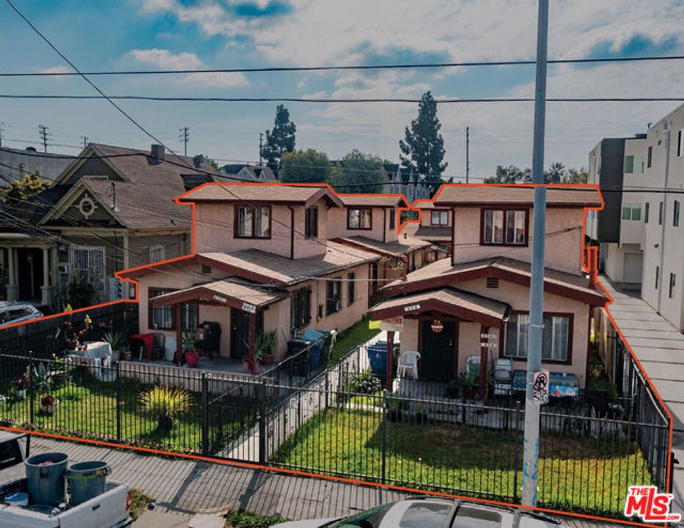 634 E Adams Boulevard, Los Angeles, CA 90011