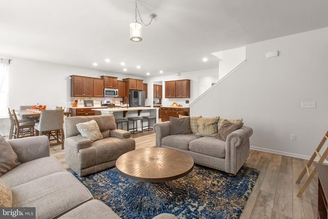 9 MOSSY CREEK LN, Fredericksburg, VA 22405