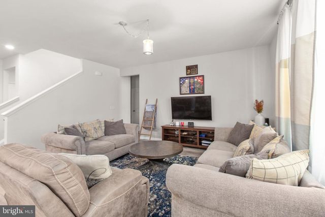 9 MOSSY CREEK LN, Fredericksburg, VA 22405