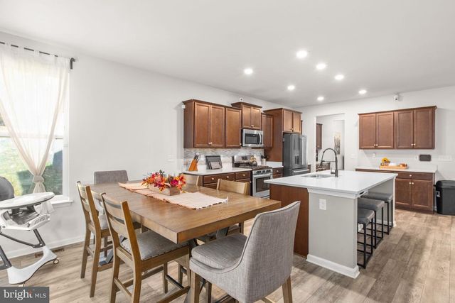 9 MOSSY CREEK LN, Fredericksburg, VA 22405