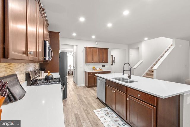 9 MOSSY CREEK LN, Fredericksburg, VA 22405