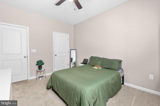 9 MOSSY CREEK LN, Fredericksburg, VA 22405