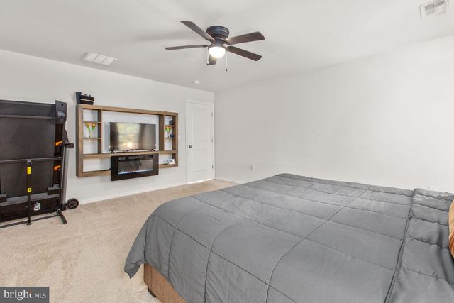 9 MOSSY CREEK LN, Fredericksburg, VA 22405