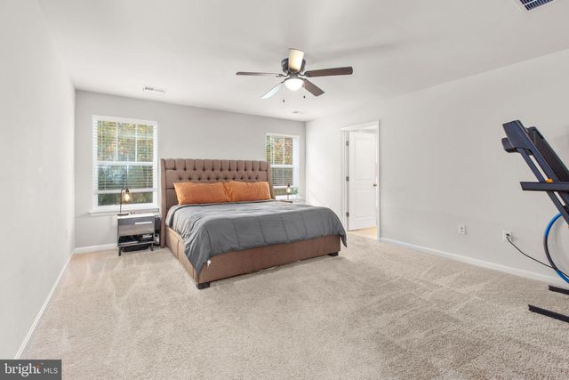 9 MOSSY CREEK LN, Fredericksburg, VA 22405