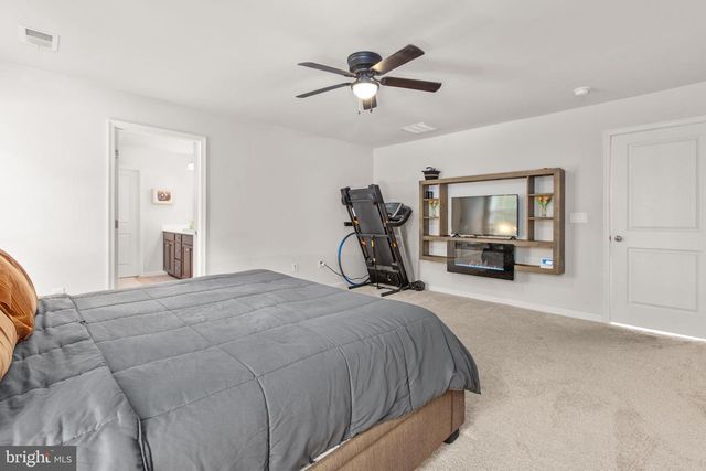 9 MOSSY CREEK LN, Fredericksburg, VA 22405