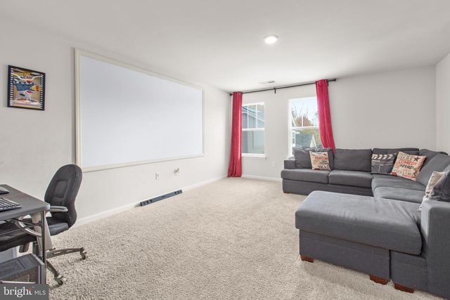 9 MOSSY CREEK LN, Fredericksburg, VA 22405