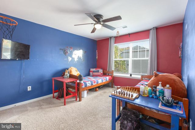 9 MOSSY CREEK LN, Fredericksburg, VA 22405