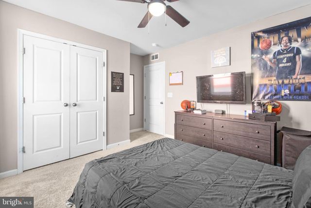 9 MOSSY CREEK LN, Fredericksburg, VA 22405