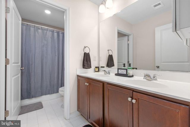 9 MOSSY CREEK LN, Fredericksburg, VA 22405