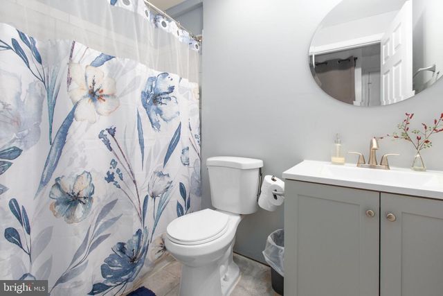 9 MOSSY CREEK LN, Fredericksburg, VA 22405