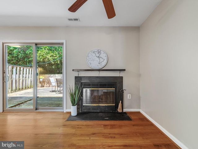 911 BREAKWATER DR, Annapolis, MD 21403