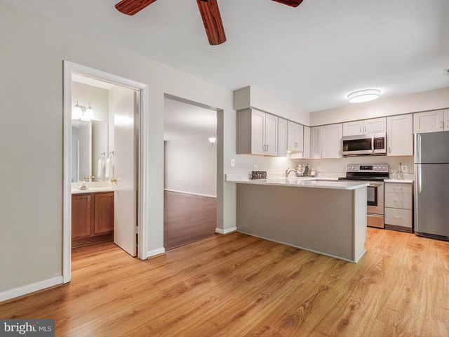 911 BREAKWATER DR, Annapolis, MD 21403