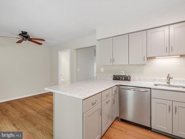 911 BREAKWATER DR, Annapolis, MD 21403