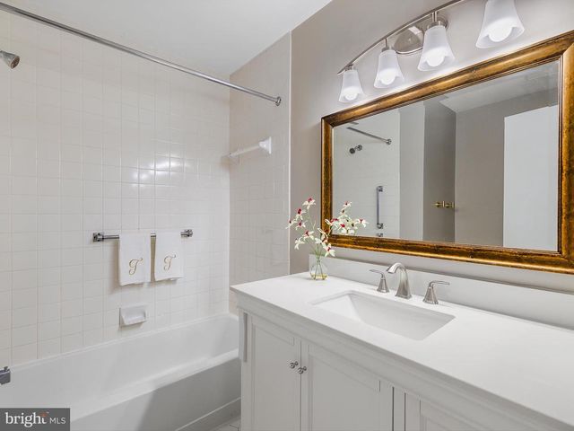 911 BREAKWATER DR, Annapolis, MD 21403