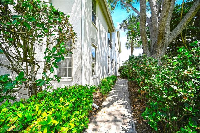 27091 Lake Harbor CT 103, Bonita Springs, FL 34134