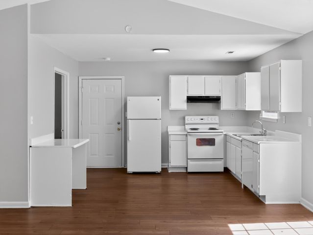 1875 Tamara Way, Spartanburg, SC 29301