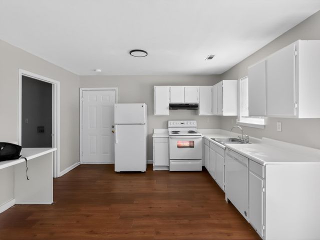 1875 Tamara Way, Spartanburg, SC 29301