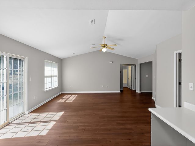 1875 Tamara Way, Spartanburg, SC 29301
