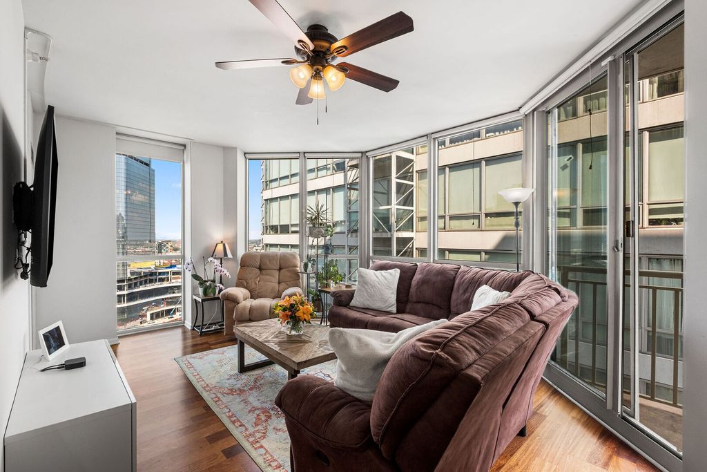 645 N Kingsbury Street 2201, Chicago, IL 60654 — photo 4