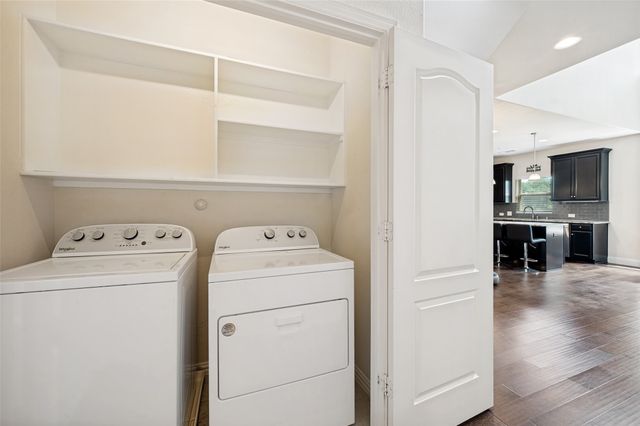 572 Waterloo Drive, Lewisville, TX 75067