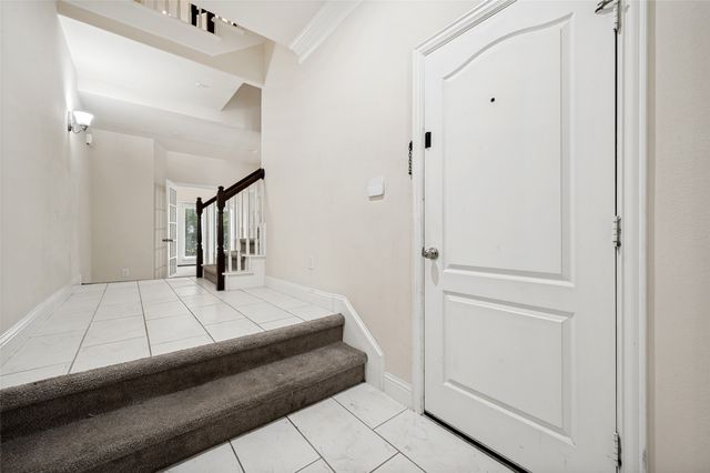 572 Waterloo Drive, Lewisville, TX 75067