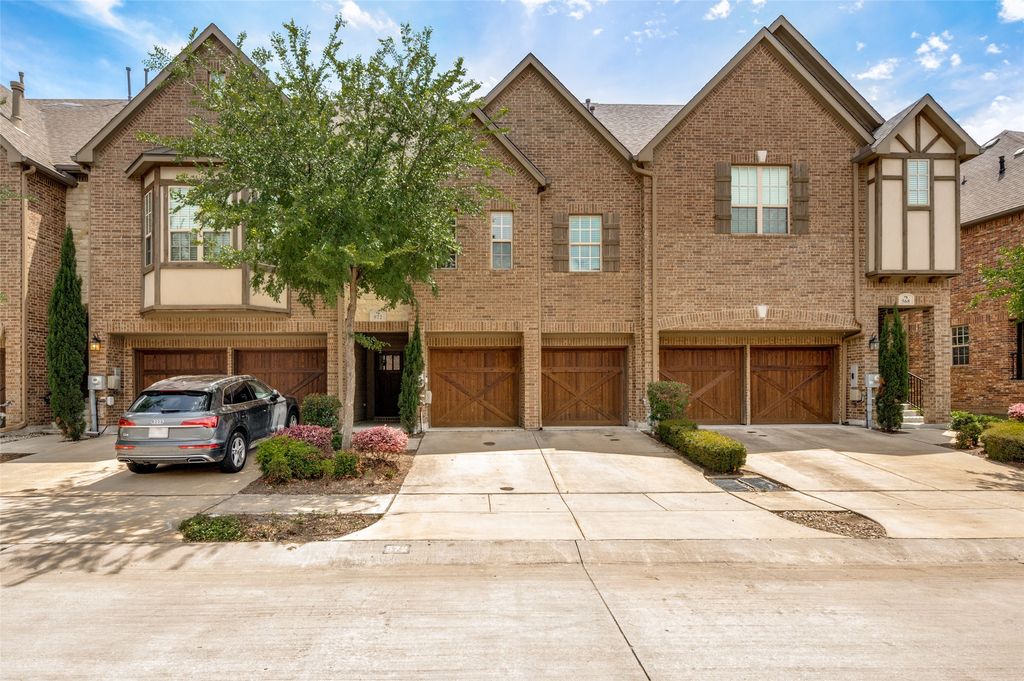 572 Waterloo Drive, Lewisville, TX 75067