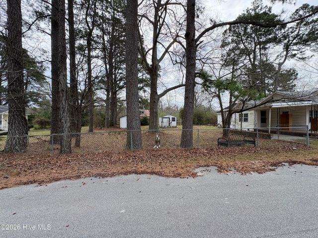 133 Hagar Lane, Pollocksville, NC 28573