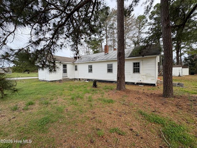 133 Hagar Lane, Pollocksville, NC 28573