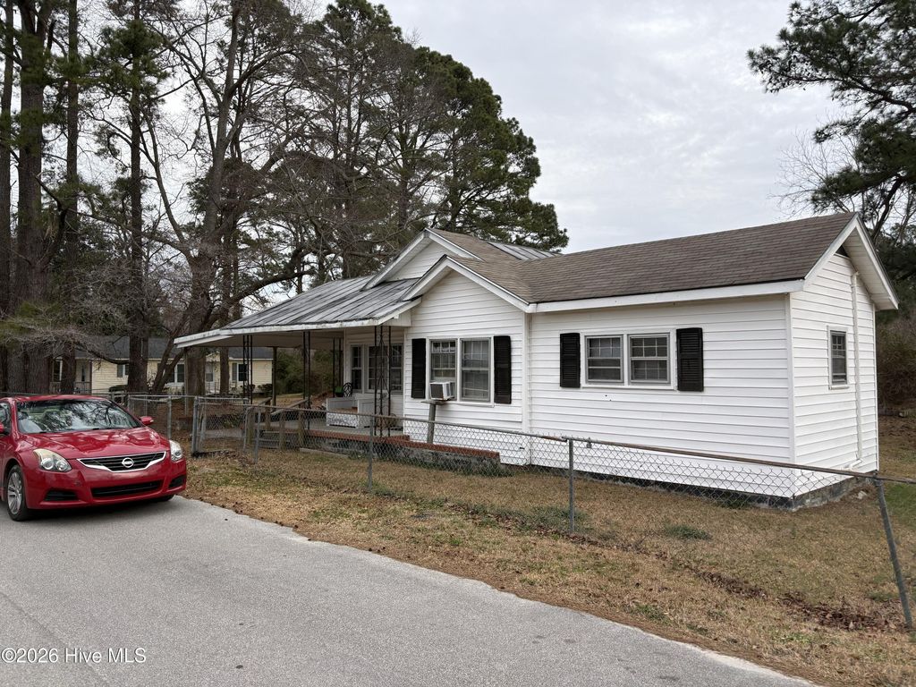 133 Hagar Lane, Pollocksville, NC 28573