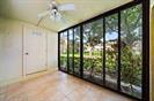 440 Pine Glen Lane B-1, Greenacres, FL 33463