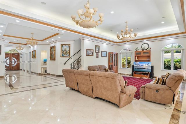 3765 Prairie Ave 3765, Miami Beach, FL 33140
