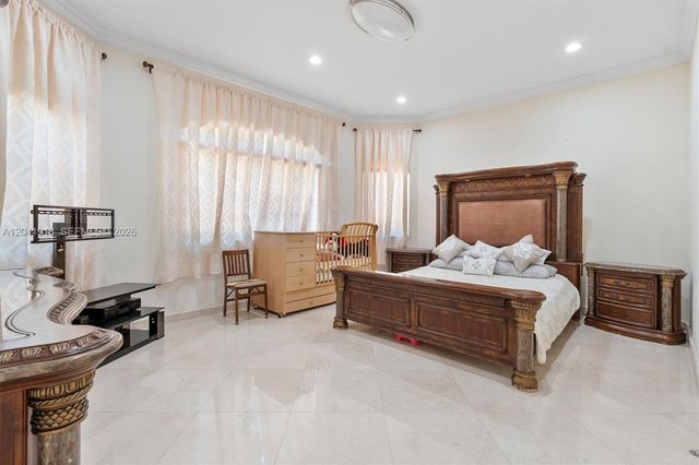 3765 Prairie Ave 3765, Miami Beach, FL 33140