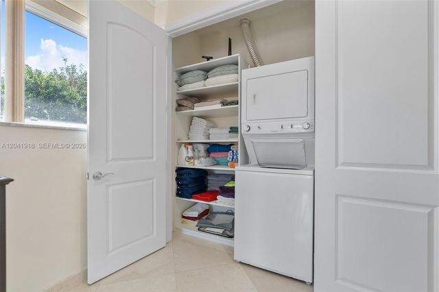 3765 Prairie Ave 3765, Miami Beach, FL 33140