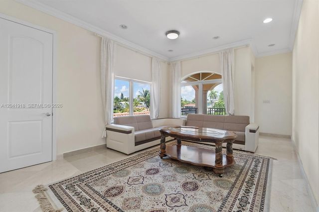 3765 Prairie Ave 3765, Miami Beach, FL 33140
