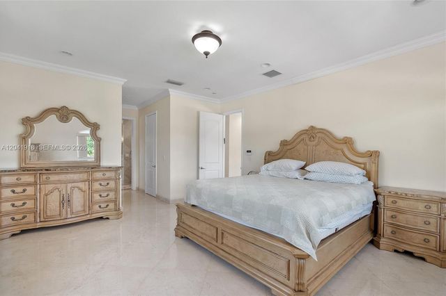 3765 Prairie Ave 3765, Miami Beach, FL 33140