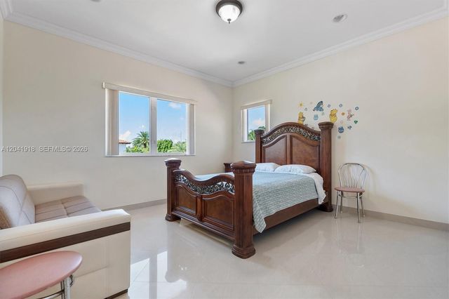 3765 Prairie Ave 3765, Miami Beach, FL 33140