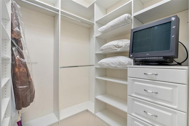 3765 Prairie Ave 3765, Miami Beach, FL 33140